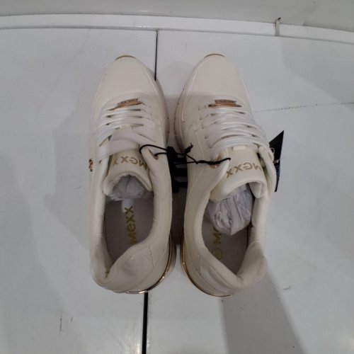 WOMEN'S MEXX CASUAL SNEAKER SHOES - SIZE 6 - WHITE/GOLD image 2