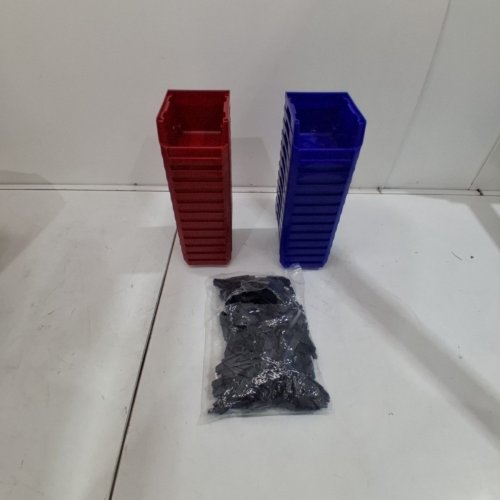 24PK VEVOR PLASTIC STORAGE BINS - 5" X 4" X 3" - BLUE/RED - (MODEL:V1) image 2