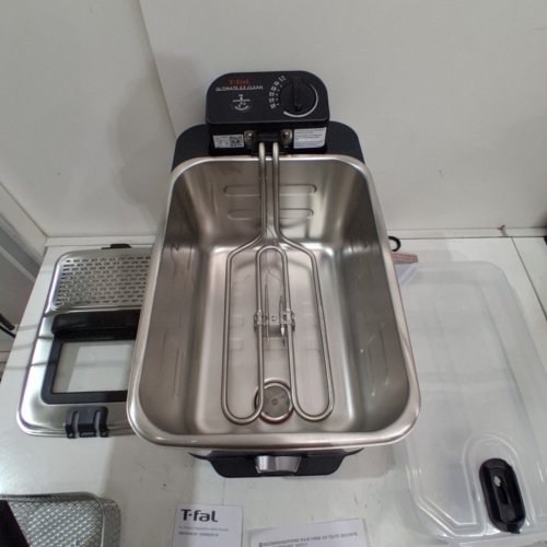 T-FAL ULTIMATE EZ CLEAN 3.5-LITRE DEEP FRYER - STAINLESS STEEL/BLACK (MODEL: FR800051) image 3