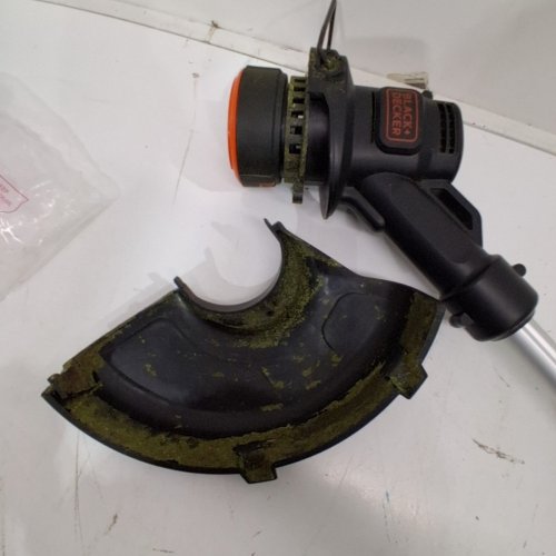 BLACK+DECKER STRING TRIMMER/EDGER - 10" - 20V - BLACK/ORANGE (MODEL: LST201) image 4