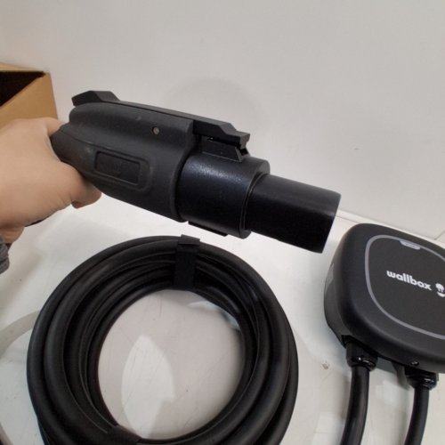 WALLBOX CHARGER PULSAR PLUS CONNECTOR - 40A - 25FT HOSE - BLACK image 4