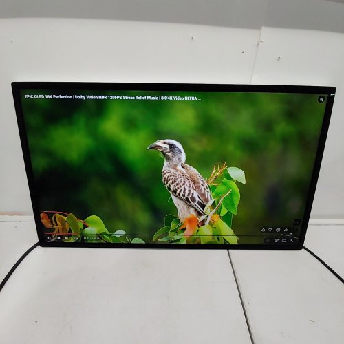 APPLE 27" 5K STUDIO DISPLAY WITH STANDARD GLASS + VESA MOUNT ADAPTER - SILVER image 6