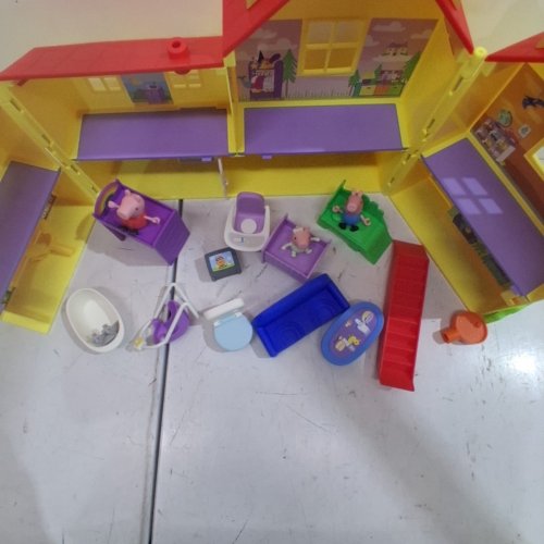 PEPPA PIG PEPPA'S BIG FAMILY HOUSE PLAYSET image 3