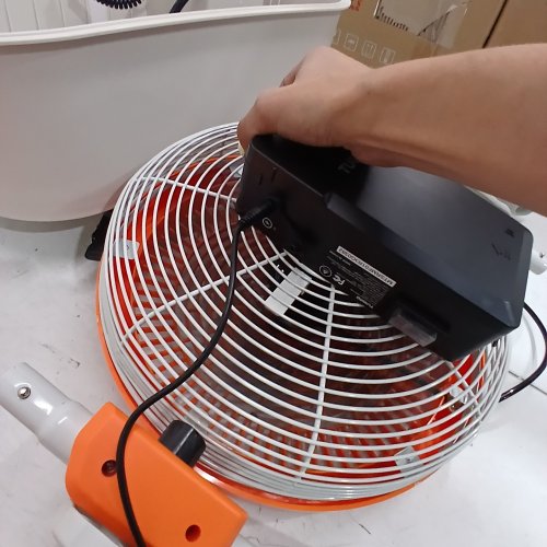 TURBRO CORDLESS MISTING FAN WITH HIGH PRESSURE SPRAY NOZZLES - 11L TANK - 15FT MIST RANGE - 360° SWIVEL WHEELS - ORANGE (MODEL: MS12) image 2
