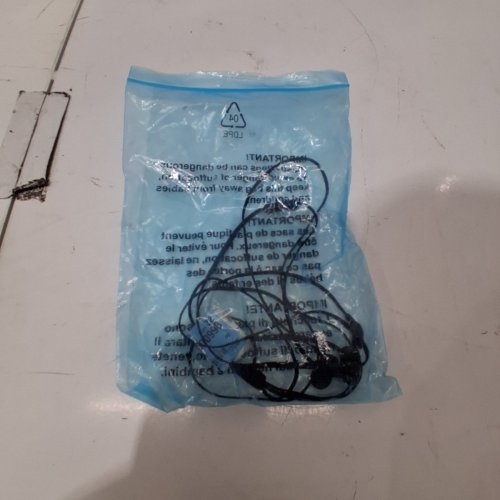 WICKED AUDIO HIRO WIRED EARBUDS WITH MIC - BLACK - (MODEL: WI-1750-CA) image 4