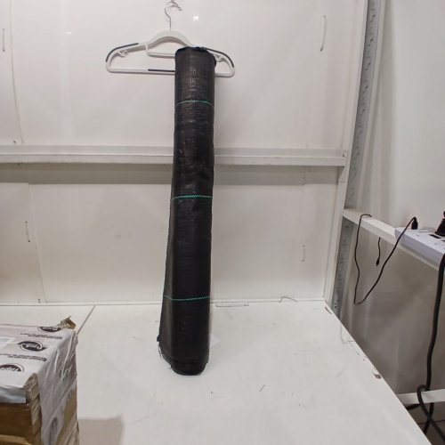VEVOR HEAVY DUTY WEED BARRIER LANDSCAPE FABRIC - 6FT X 100FT - BLACK - (MODEL: 6*100FT90) image 2