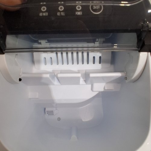 EUHOMY COUNTERTOP ICE MAKER MACHINE WITH HANDLE, BASKET AND SCOOP - MAKES 26LB/DAY - BLACK (MODEL: IM001-BBL-CAEH) image 4
