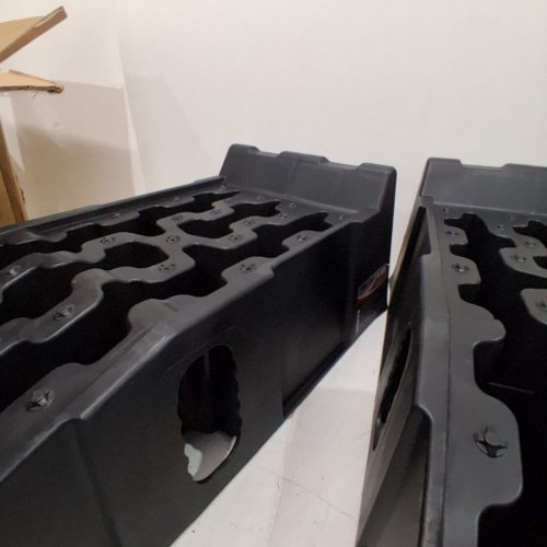 2PK TOWKING HEAVY DUTY CAR RAMPS FOR OIL CHANGES AND LIFT - 35.6" X 12" X 7" - 6500LB MAX PER RAMP - BLACK (MODEL: CR992002) image 3