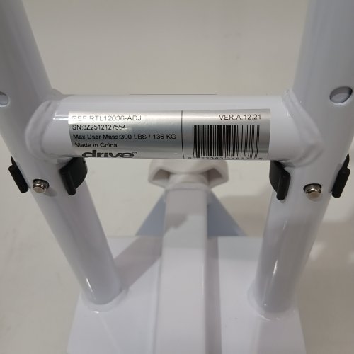DRIVE MEDICAL ADJUSTABLE BATHTUB SAFETY RAIL TOOL-FREE CLAMP MOUNT – 300LBS CAPACITY – WHITE/BLACK (MODEL: RTL12036-ADJ) image 3