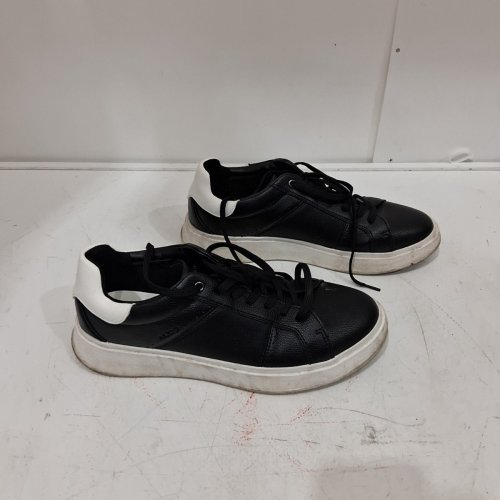 MENS ALDO COURT SNEAKERS- SIZE 10- BLACK/WHITE image 2