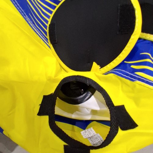 BPS TSUNAMI 3 TOWABLE TUBE - 3-PERSON - 510LBS MAX - BLUE/YELLOW image 3