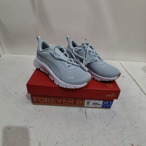 WOMEN'S PUMA FOCUS LITE SNEAKERS / RUNNING SHOES - SIZE 7 - LIGHT BLUE/WHITE (STYLE : 1788340) image 2