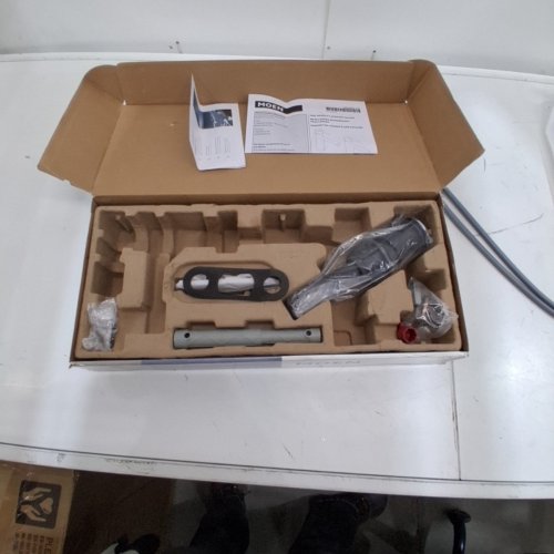MOEN BERIC ONE-HANDLE SINGLE HOLE BATHROOM FAUCET WITH DRAIN ASSEMBLY- CHROME (MODEL: 84774) image 3