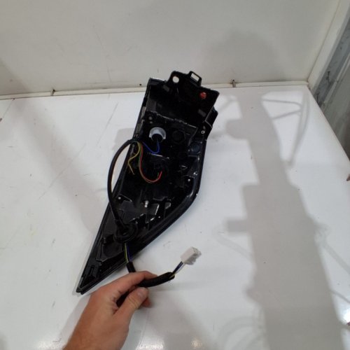 AUTOMOTIVE DRIVER SIDE LED TAIL LIGHT ASSEMBLY - FITS 2020 - 2026 TOYOTA RAV 4 - BLACK/RED image 4
