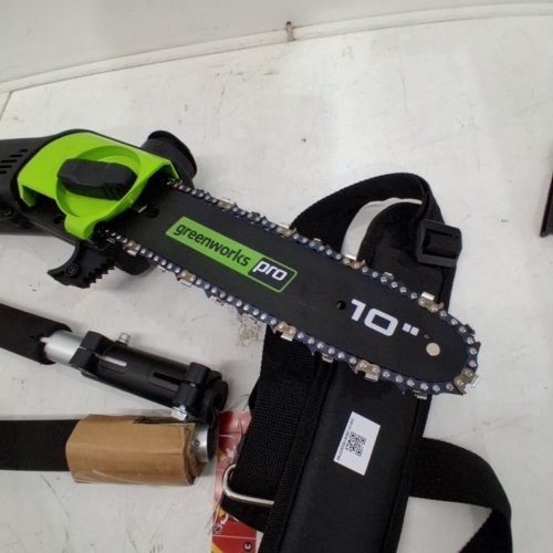 GREENWORKS PRO CORDLESS ADJUSTABLE POLESAW WITH CARRY STRAP - BATTERY & CHARGER NOT INCLUDED - 80V - 10" BLADE - 9FT-14FT - GREEN/BLACK - (MODEL: PS80L000) image 3