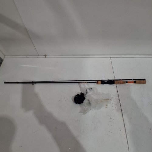 2PC VEVOR IM7 CARBON FIBER BAITCASTING ROD AND FISHING REEL COMBO WITH 6+1 BB SYSTEM, 7.0:1 GEAR RATIO, CORK HANDLE, STAINLESS STEEL GUIDES & CERAMIC RINGS - ORANGE/BLACK/CORK (MODEL: V1-652B-MF-L) image 2