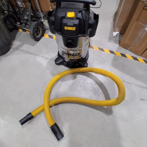 DEWALT PRO STAINLESS STEEL WET/DRY VACUUM - 8GAL/30L - 5HP - SILVER/BLACK (MODEL: DXV08S / 1671616A) image 3