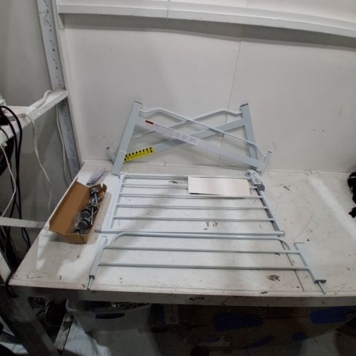 REGALO EASY STEP SAFETY GATE - 29"- 38.5" - WHITE (MODEL: 1160-DS) image 2
