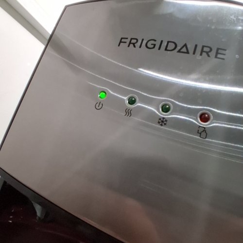 FRIGIDAIRE HOT AND COLD WATER DISPENSER - 5 GALLON - STAINLESS STEEL/BLACK (MODEL: EFWC505) image 2