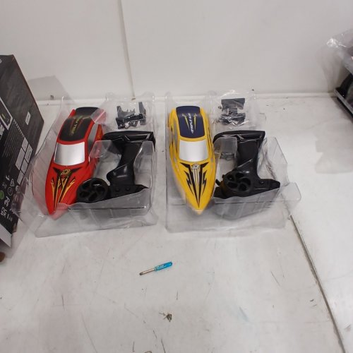 2PK DEERC REMOTE CONTROL RC BOATS - RED / YELLOW / BLUE (MODEL: HJ825) image 3
