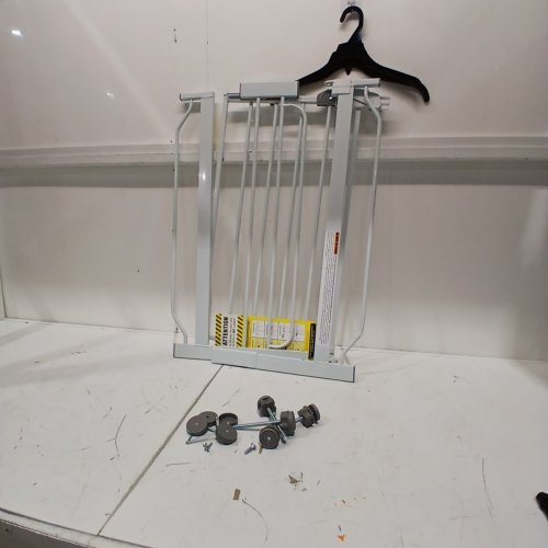 REGALO EASY STEP SAFETY GATE - 29"- 38.5" - WHITE (MODEL : 1160-DS) image 2