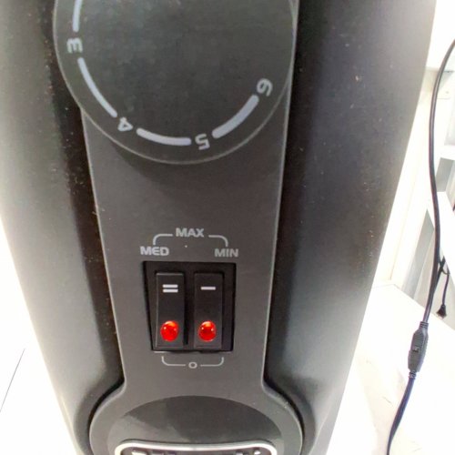 DELONGHI RADIA S FULL ROOM OIL FILLED RADIATOR - 1500W - 120V - BLACK (MODEL:TRRS0715BKCA) image 2