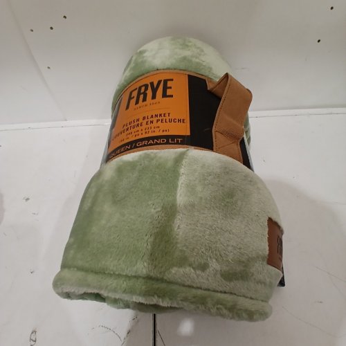 FRYE SOFT THROW BLANKET - 98" X 92" - QUEEN - LIGHT GREEN (MODEL: 1744551) image 3