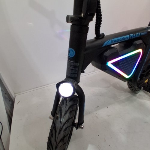 GYROCOPTERS RADI8 ELECTRIC SCOOTER WITH LED LIGHTS - 25 KM/H SPEED - BLACK (MODEL: RADI8) image 6