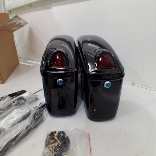 2PK UNIVERSAL HARD SADDLE BAGS FOR CRUISER MOTORCYCLES WITH LIGHTS - BLACK image 3