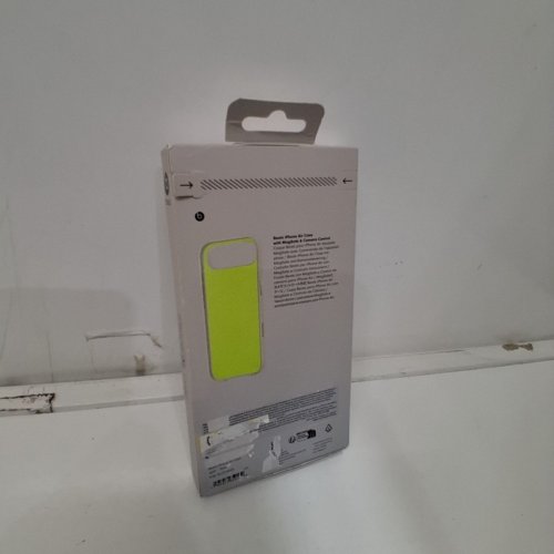BEATS MAGSAFE PHONE CASE WITH CAMERA CONTROL FOR IPHONE AIR - LIME STONE image 3