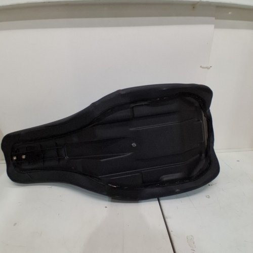 MOTOCYCLE LEATHER SEAT DRIVER AND PASSENGER SEAT - HARLEY-DAVIDSON DYNA SUPER GLIDE, STREET BOB, GLIDE CUSTOM, LOW RIDER/S (2006-2017) - BLACK /RED STITCHING image 6