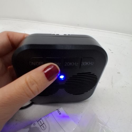 ULTRASONIC ANTI-BARKING DEVICE - 15KHZ / 20KHZ / 30KHZ - BLACK image 2