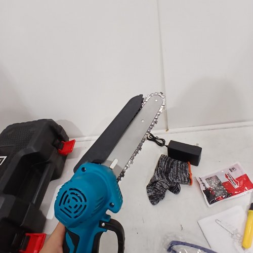 YAHHU PORTABLE ELECTRIC CORDLESS MINI CHAINSAW WITH 2 BATTERIES - 6" 21 V, 2000 MAH - BLUE & BLACK image 6