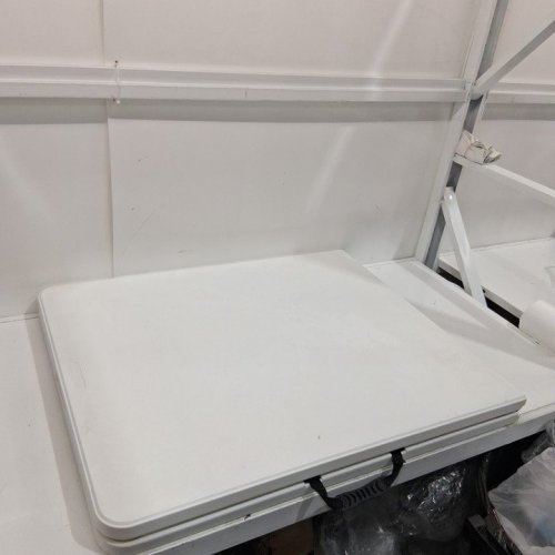 MAINSTAYS FOLD-IN-HALF PLASTIC TABLE WITH BUILT-IN CARRY HANDLE - 6FT - WHITE (MODEL: MSF436250086003) image 3