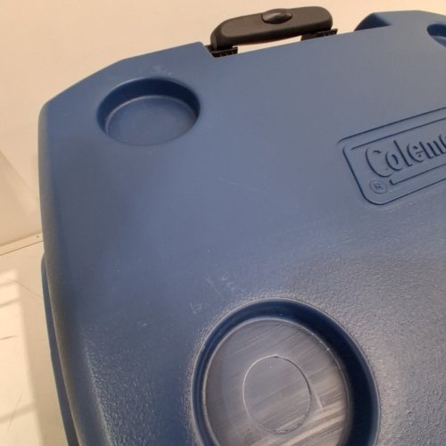 COLEMAN CHILLER COOLER WITH WHEELS - 60 QT/57 L - DARK BLUE/BLACK (MODEL: 2231503) image 4