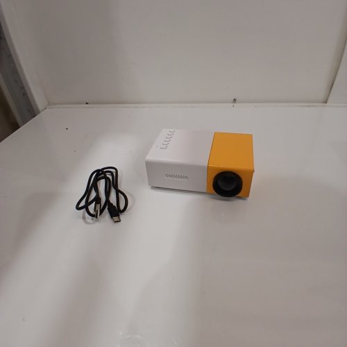 VBESTLIFE MINI PORTABLE 1080P LED PROJECTOR - COMPATIBLE WITH USB & HDMI- ORANGE /WHITE image 4