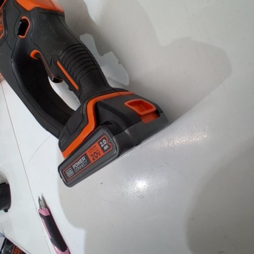 BLACK+DECKER 12-INCH 20V CORDLESS TRIMMER AND EDGER (MODEL: LST300) image 2