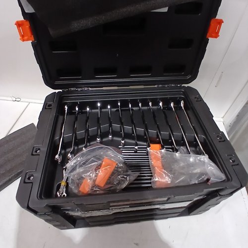 450PC MECHANICS TOOL SET AND SOCKET SET - /4" 3/8" 1/2" DRIVE DEEP AND STANDARD SOCKETS - (MODEL: XL3265 ) image 6