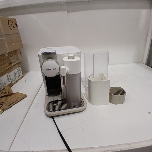 NESPRESSO BY DELONGHI LATTISSIMA ONE TOUCH ESPRESSO MACHINE WITH ONE TOUCH FRESH MILK SYSTEM - 120V - PORCELAIN WHITE - (MODEL: EN510WCA) image 3