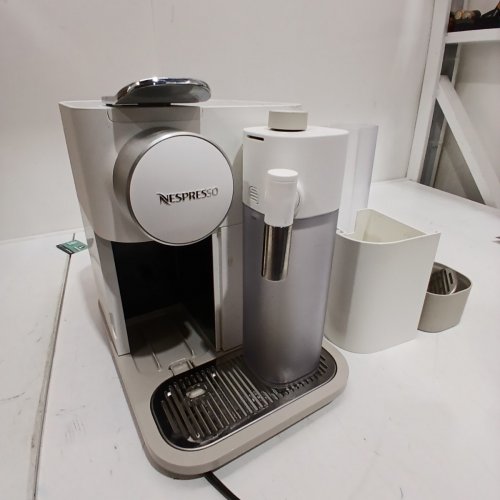 NESPRESSO BY DELONGHI LATTISSIMA ONE TOUCH ESPRESSO MACHINE WITH ONE TOUCH FRESH MILK SYSTEM - 120V - PORCELAIN WHITE - (MODEL: EN510WCA) image 5