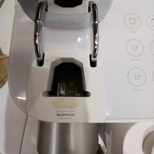 NESPRESSO BY DELONGHI LATTISSIMA ONE TOUCH ESPRESSO MACHINE WITH ONE TOUCH FRESH MILK SYSTEM - 120V - PORCELAIN WHITE - (MODEL: EN510WCA) image 6