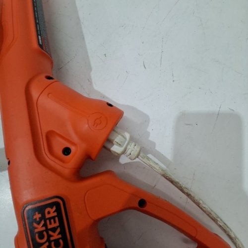 BLACK + DECKER 14" 2-IN-1 CORDED ELECTRIC STRING TRIMMER/EDGER - 6.5AMP - ORANGE/BLACK (MODEL: BESTA510) image 2
