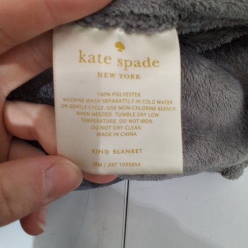 KATE SPADE FLEECE BLANKET - 112" X 92" - SILVER GREY (MODEL: 1053554) image 2