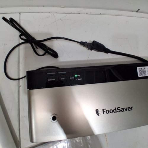 FOODSAVER COMPACT VACUUM SEALING MACHINE - BLACK/SILVER (MODEL: VS0150) image 2