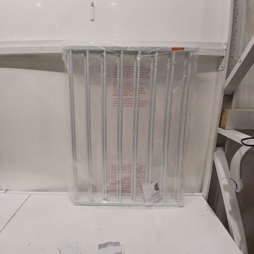 REGALO EXTRA WIDE 2-IN-1 TOP OF STAIRWAY AND HALLWAY SAFETY GATE WITH MOUNTING KIT - WHITE (MODEL: 1250 DS) image 3