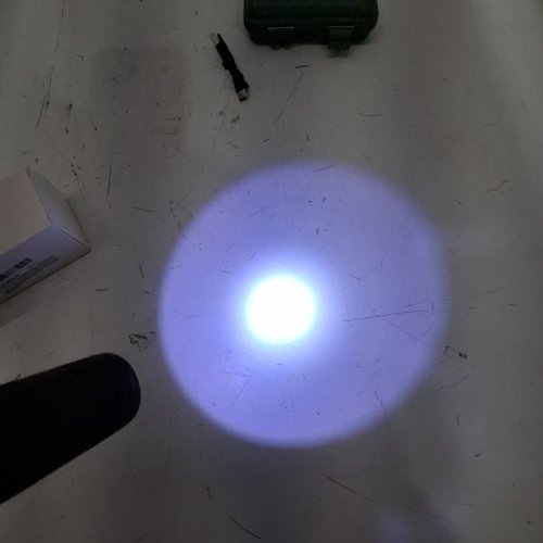 RECHARGEABLE LED EGG CANDLER FLASHLIGHT WITH CASE - BLACK image 3