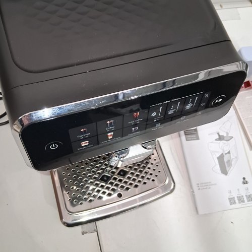 PHILIPS LATTEGO 3300 SERIES FULLY AUTOMATIC ESPRESSO MACHINE WITH BUILT-IN GRINDER AND MILK FROTHER - BLACK (MODEL: EP3326/50) image 5