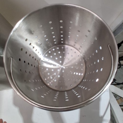 STAINLESS STEEL COMMERCIAL STOCKPOT WITH METAL STRAINER - 42 QT - STEEL (MODEL: SP42QT354006S) image 3