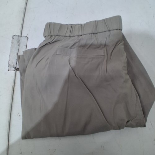WOMEN'S STRETCH BAND CAPRI SHORTS - EXTRA LARGE - GREY image 4
