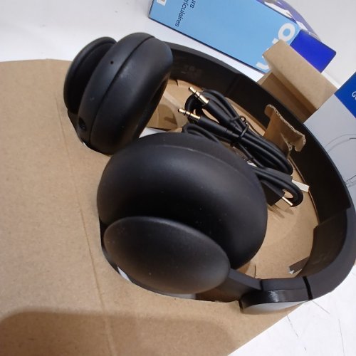 ONN. WIRELESS ON-EAR HEADPHONES - BLACK (ITEM: 2603B) image 3